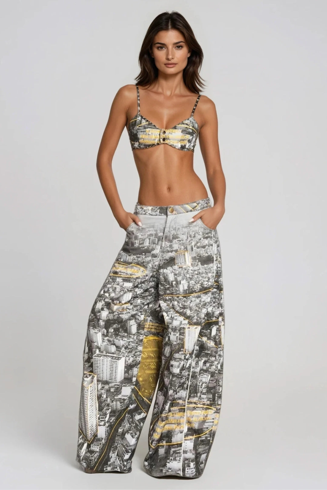 Fikriye Low Rise Print Jeans